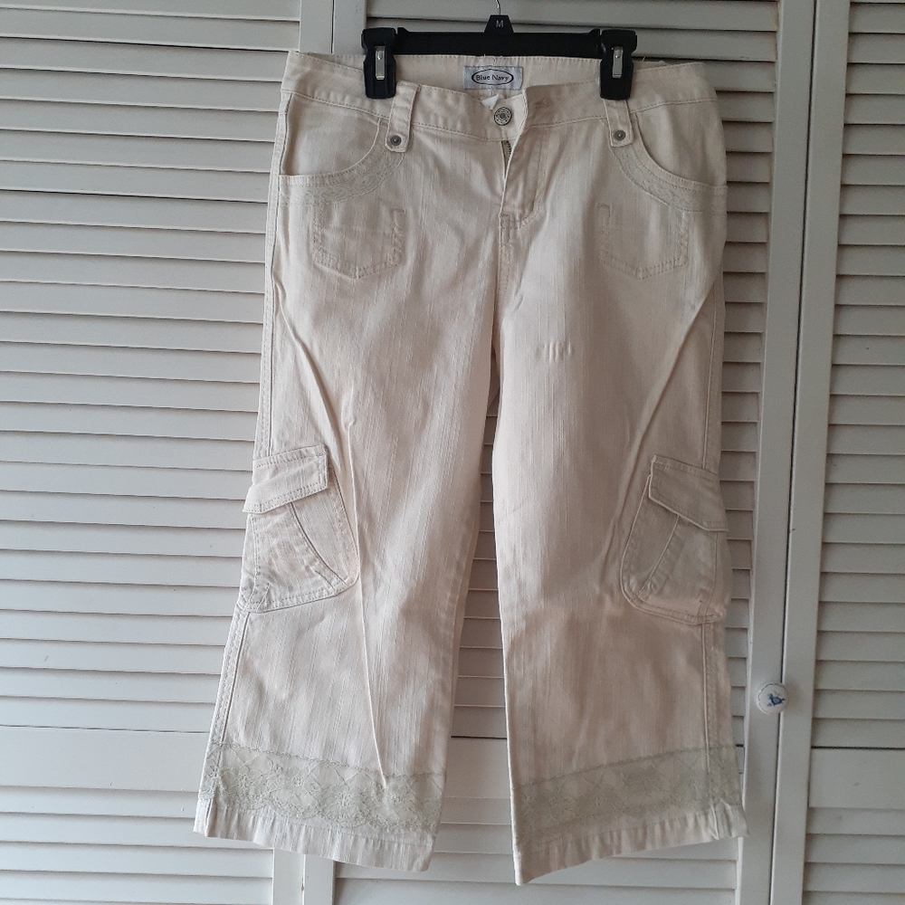 Cargo Toreador/Capri Pants Cream with lace Size M/L